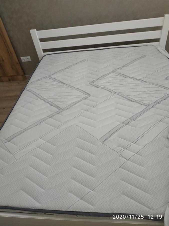Vip Apartment У Центрі Міста, Новобуджк Театральний,Дуже Простора Ρίβνε Εξωτερικό φωτογραφία