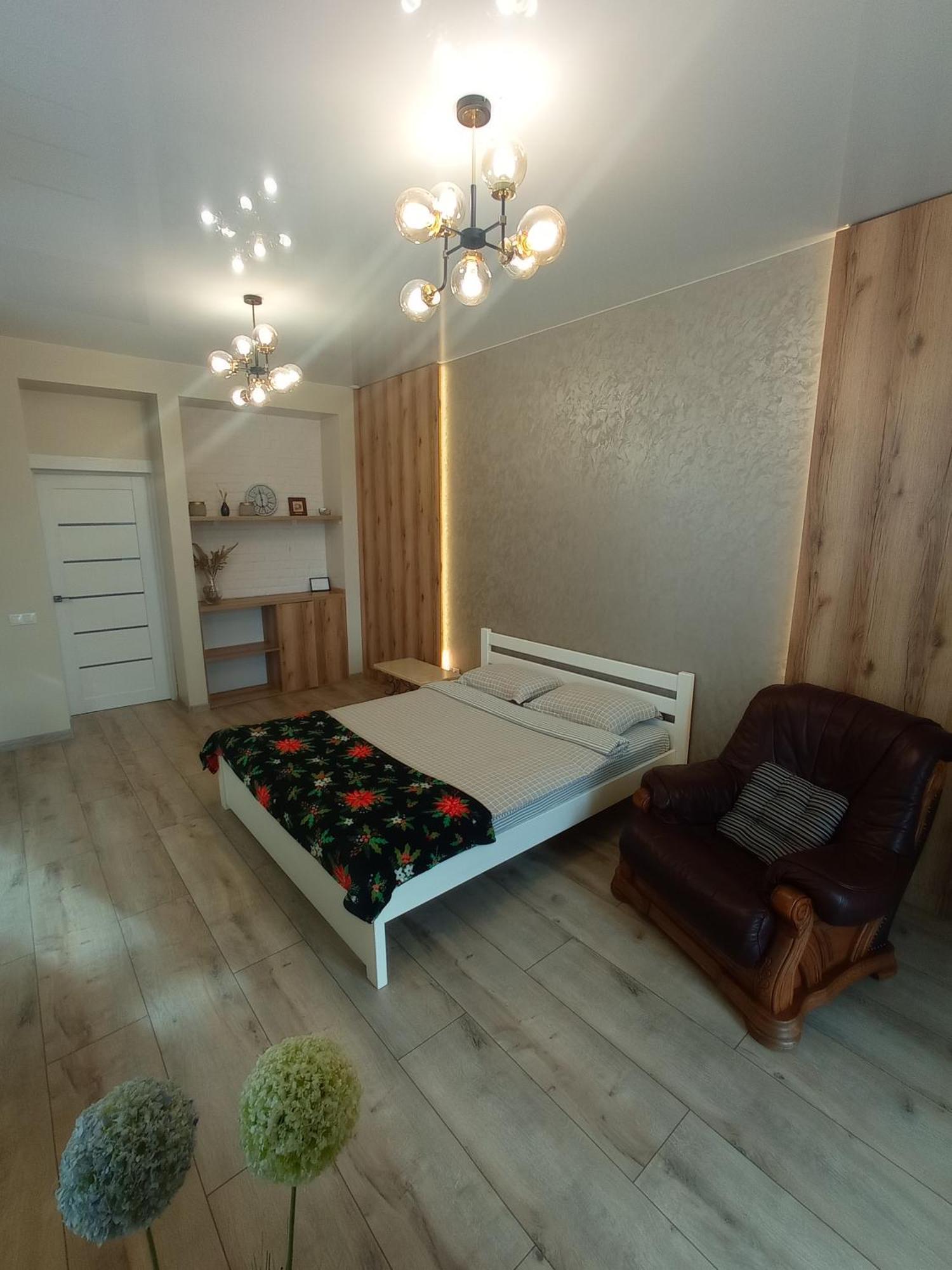 Vip Apartment У Центрі Міста, Новобуджк Театральний,Дуже Простора Ρίβνε Εξωτερικό φωτογραφία