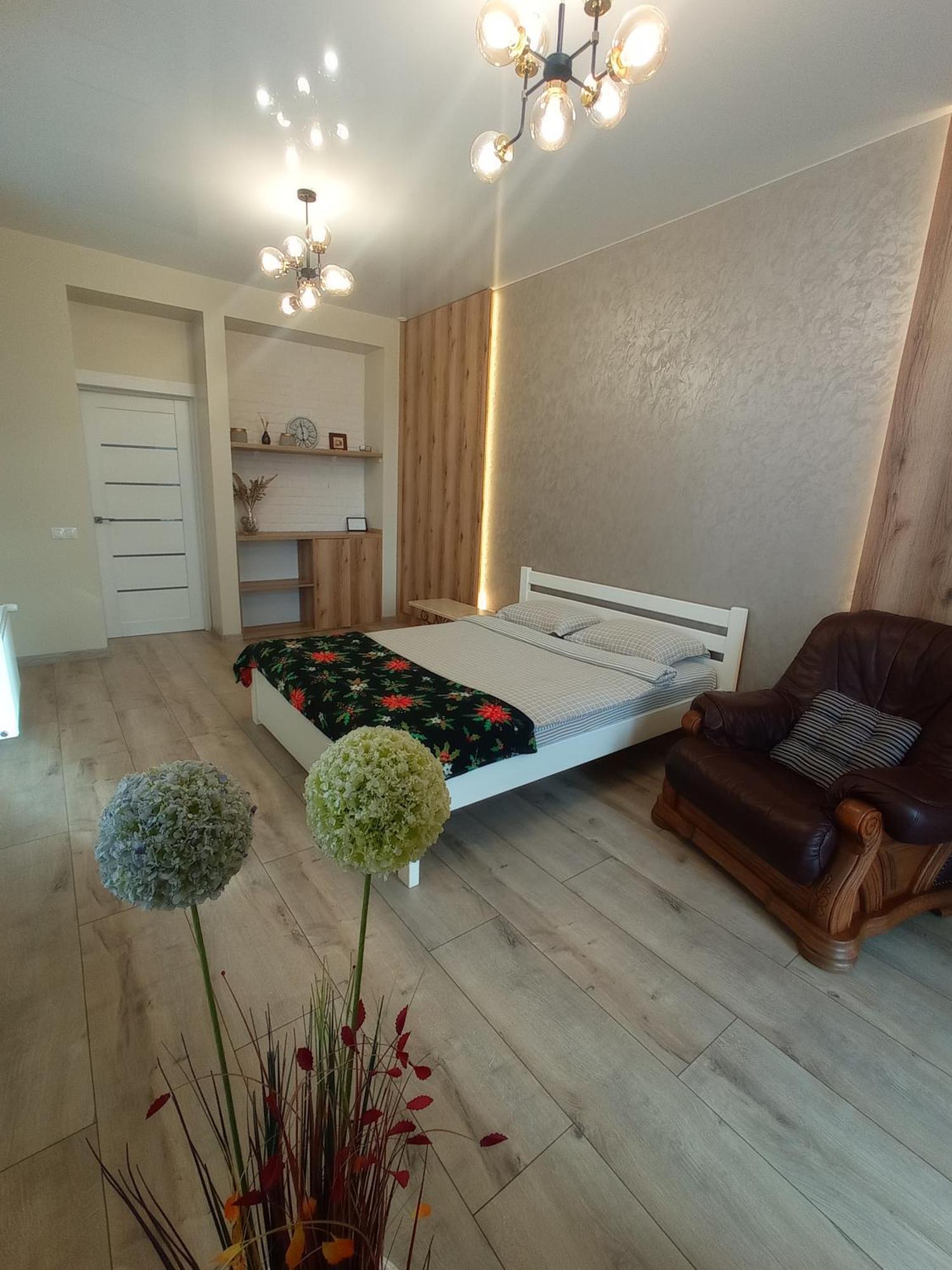Vip Apartment У Центрі Міста, Новобуджк Театральний,Дуже Простора Ρίβνε Δωμάτιο φωτογραφία