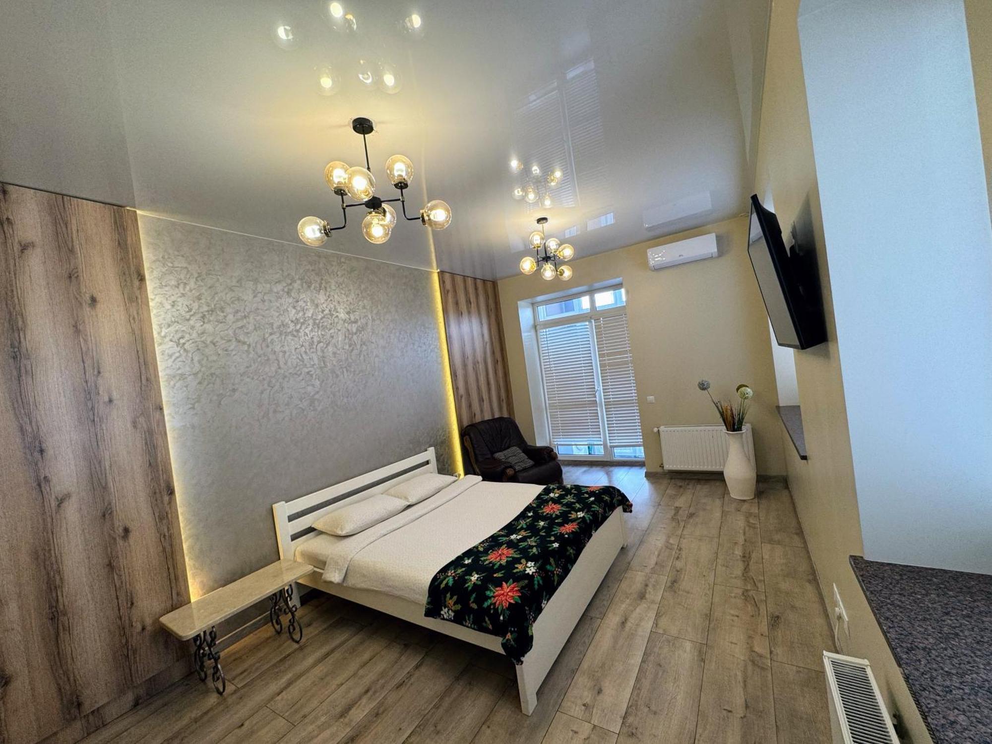 Vip Apartment У Центрі Міста, Новобуджк Театральний,Дуже Простора Ρίβνε Εξωτερικό φωτογραφία